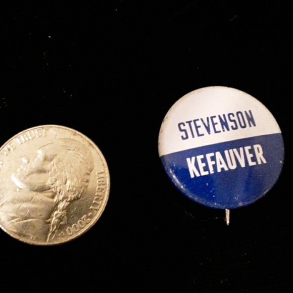 Vintage pin - Picture 1 of 1